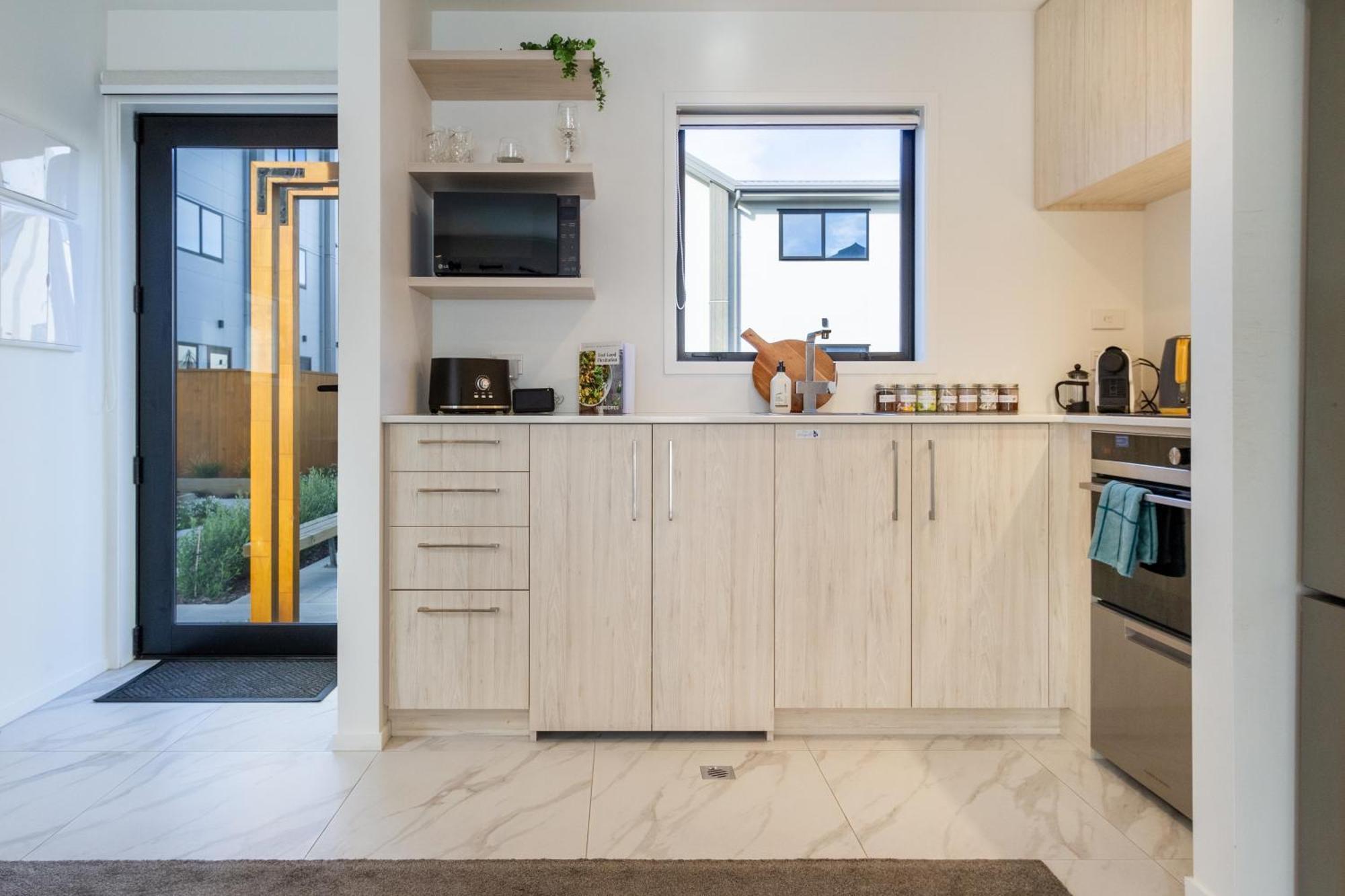 Serenity By The Sea: Coastal Escape1 Bed 1 Bath Christchurch Eksteriør billede