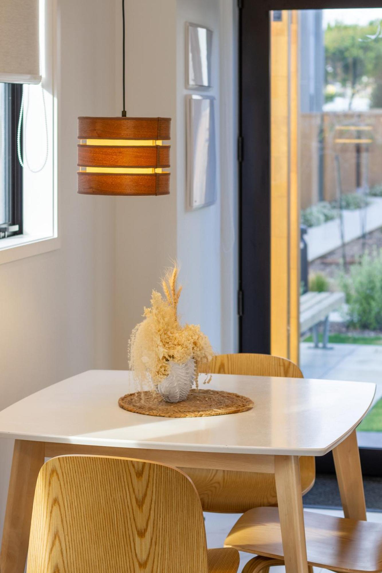 Serenity By The Sea: Coastal Escape1 Bed 1 Bath Christchurch Eksteriør billede